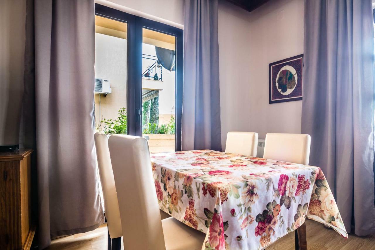 Mali Milocer Bay Accommodation Sveti Stefan Exterior photo