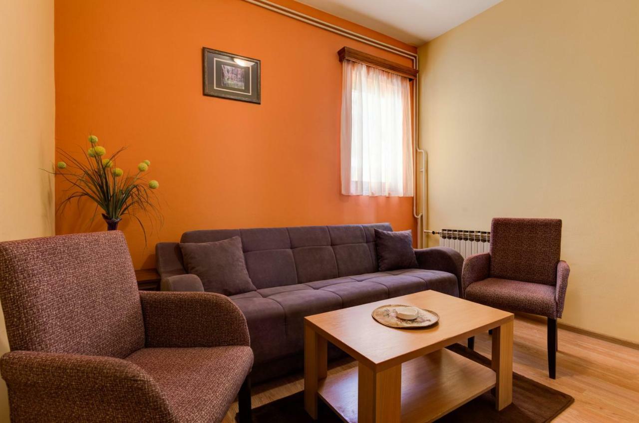 Mali Milocer Bay Accommodation Sveti Stefan Exterior photo